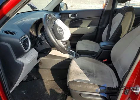 2022 Hyundai Venue Sel z USA, uszkodzony, nr VIN KMHRC8A35NU147335